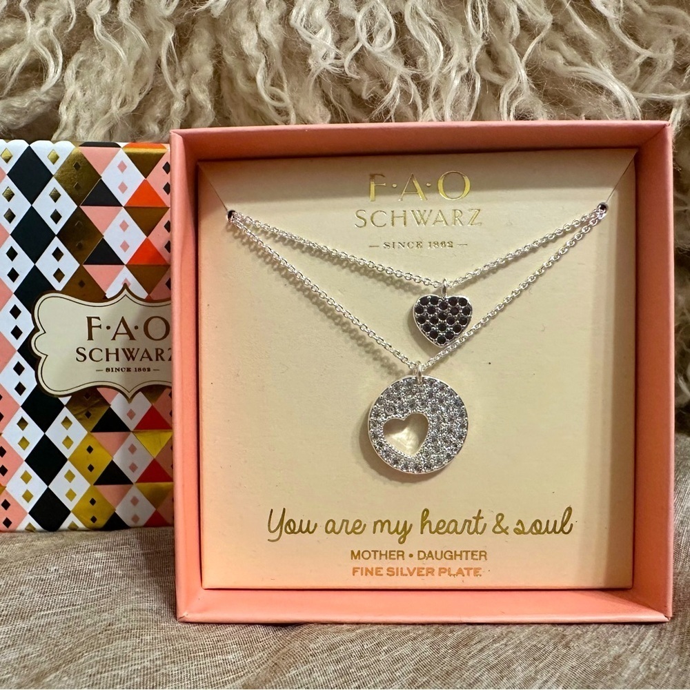FAO Schwarz Silver Heart Mother Daughter Gift Necklace Set - Picture 1 of 5